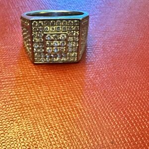 'CUSTOM MADE' MEN'S - DIAMOND RING SET IN 14KT WHITE GOLD